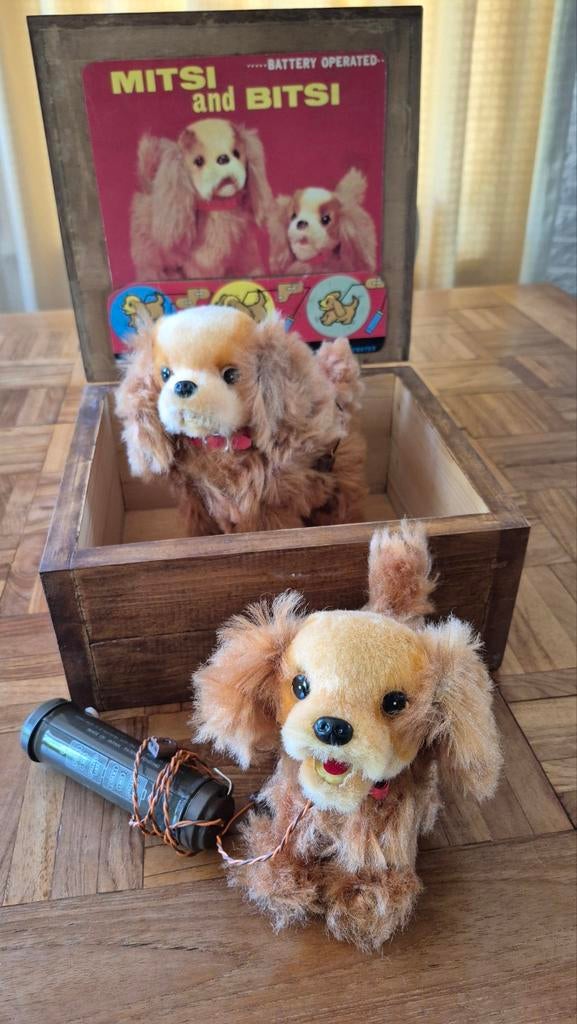 VINTAGE speelgoed: Mitsi and Bitsi hondjes op batterijen, Ophalen of Verzenden