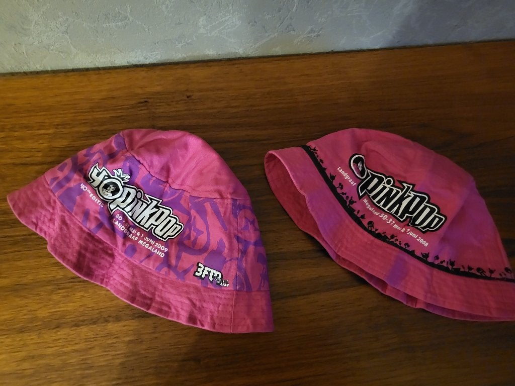 Pinkpop hoedjes!!!!, Twee personen