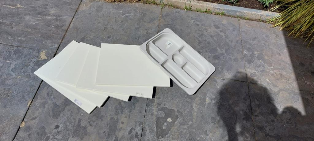 Trofast planken en vakkenbak, Huis en Inrichting, Kasten | Ladekasten, Ophalen, 50 tot 100 cm, Zo goed als nieuw, Minder dan 100 cm