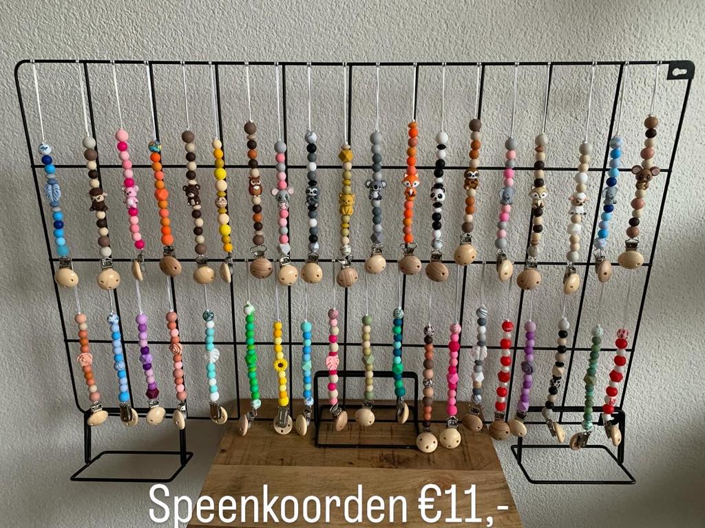 Hobby; “ Nieuw” gemaakte Speenkoorden + sleutelhangers, Ophalen, Nieuw