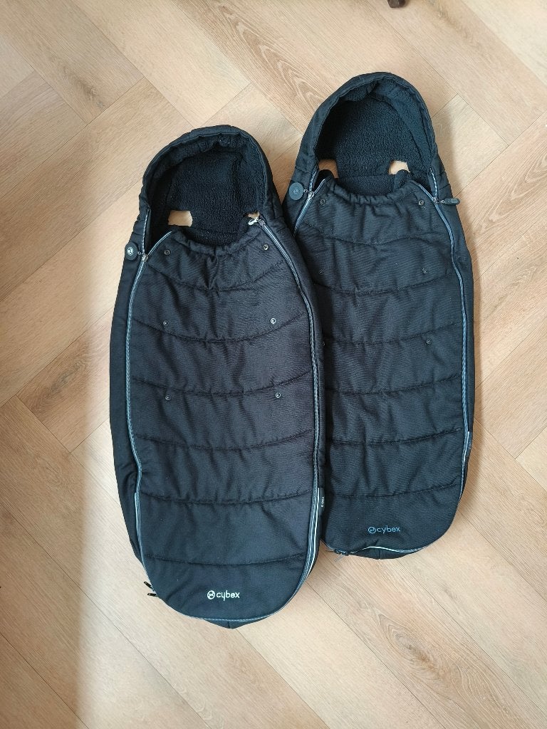 Cybex gold voetenzak zwart (2x), Ophalen of Verzenden, Zo goed als nieuw, Kinderwagen, Overige merken