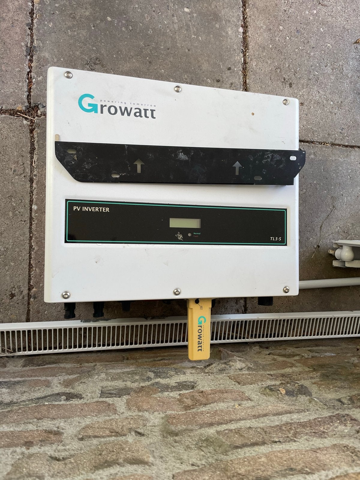 Growatt 5000TL3-S PV Grid Inverter - Zo goed als nieuw, Doe-het-zelf en Verbouw, Ophalen, Zo goed als nieuw, Overige typen, 200 wattpiek of meer