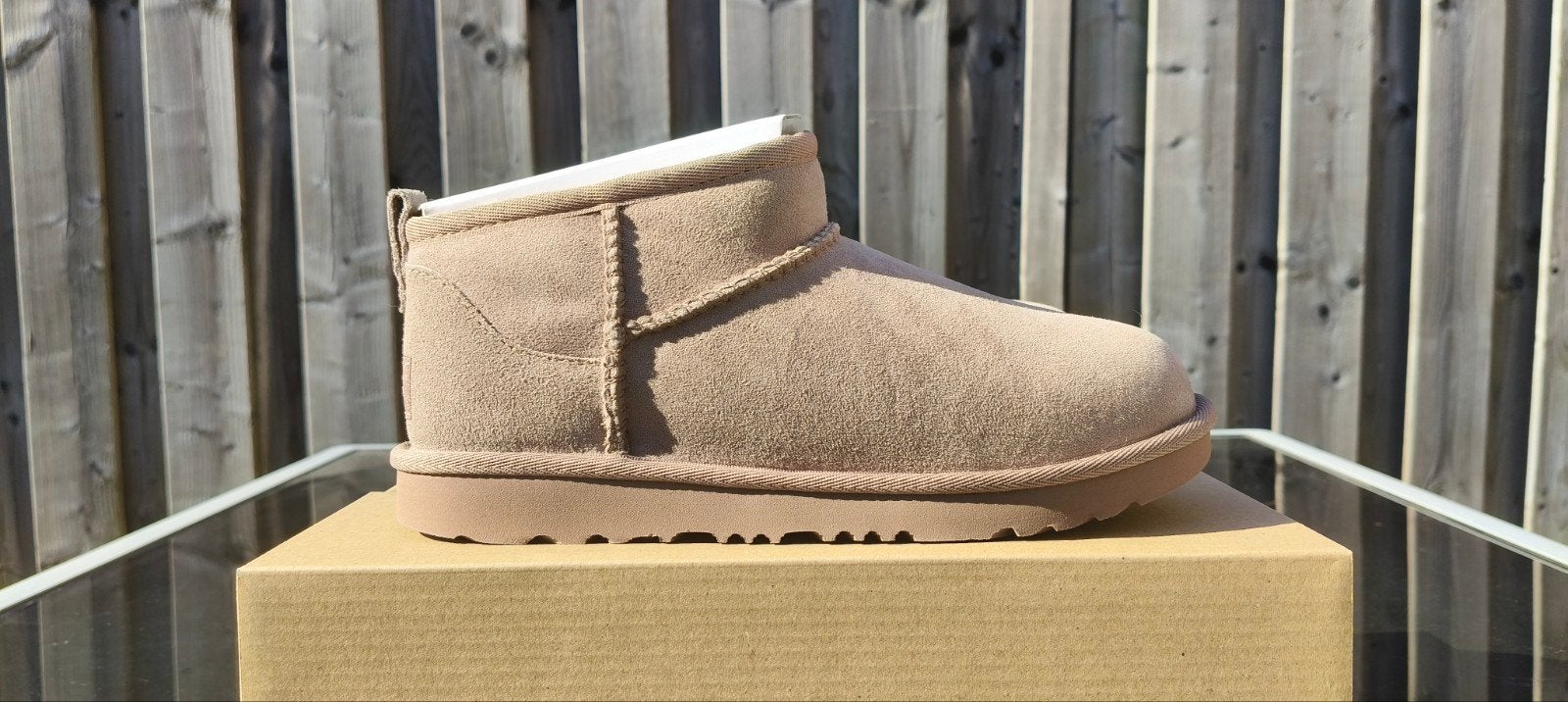 Ugg Classic Ultra Mini ( Kids ) ' Caribou ', UGG, Beige, Lage of Enkellaarzen, Nieuw