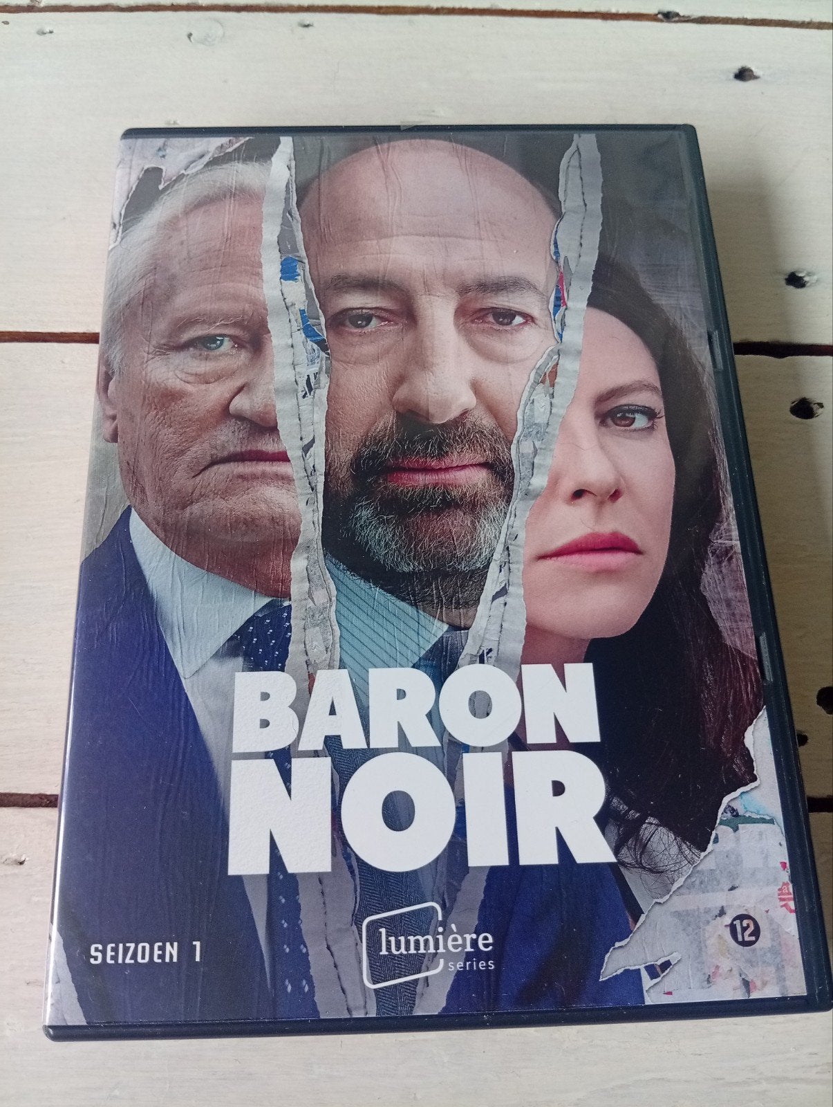 LUMIÈRE boxset Baron Noir Seizoen 1, Ophalen of Verzenden, Zo goed als nieuw