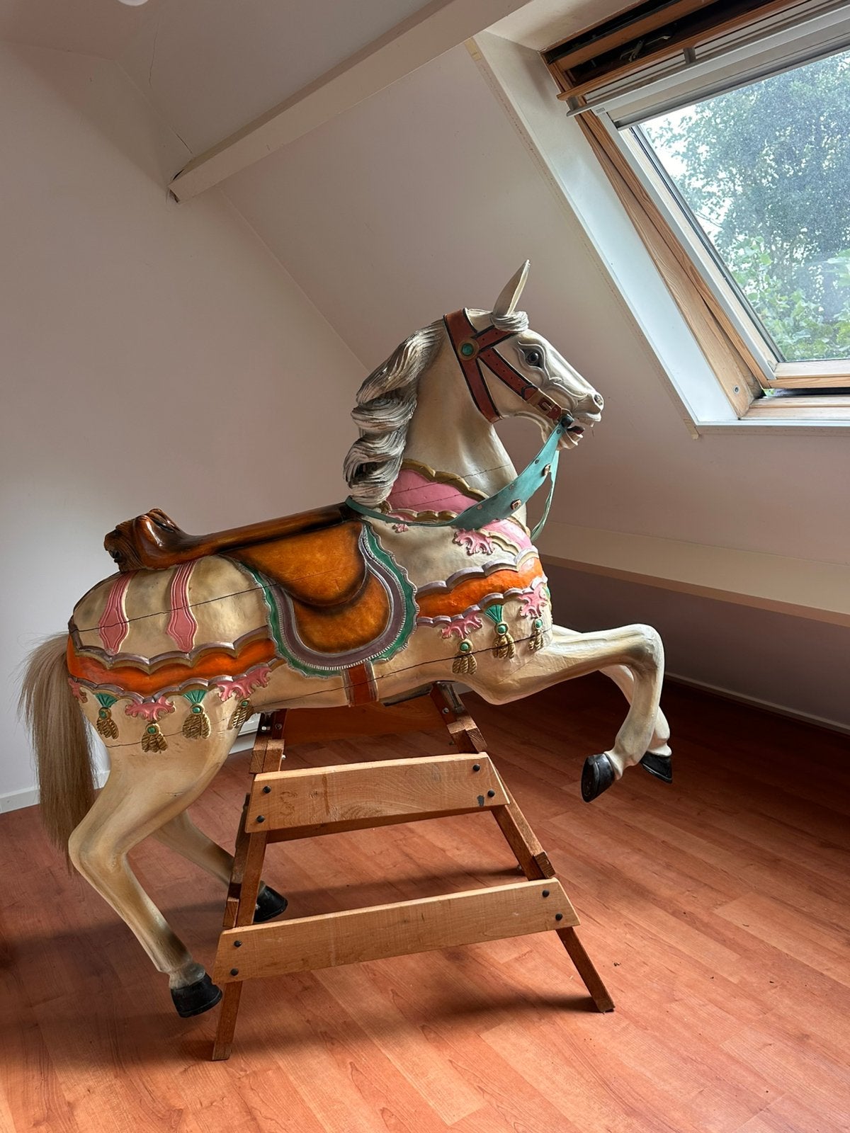 Vintage/carrousel hobbelpaard – houten paard op onderstel, Antiek en Kunst, Ophalen