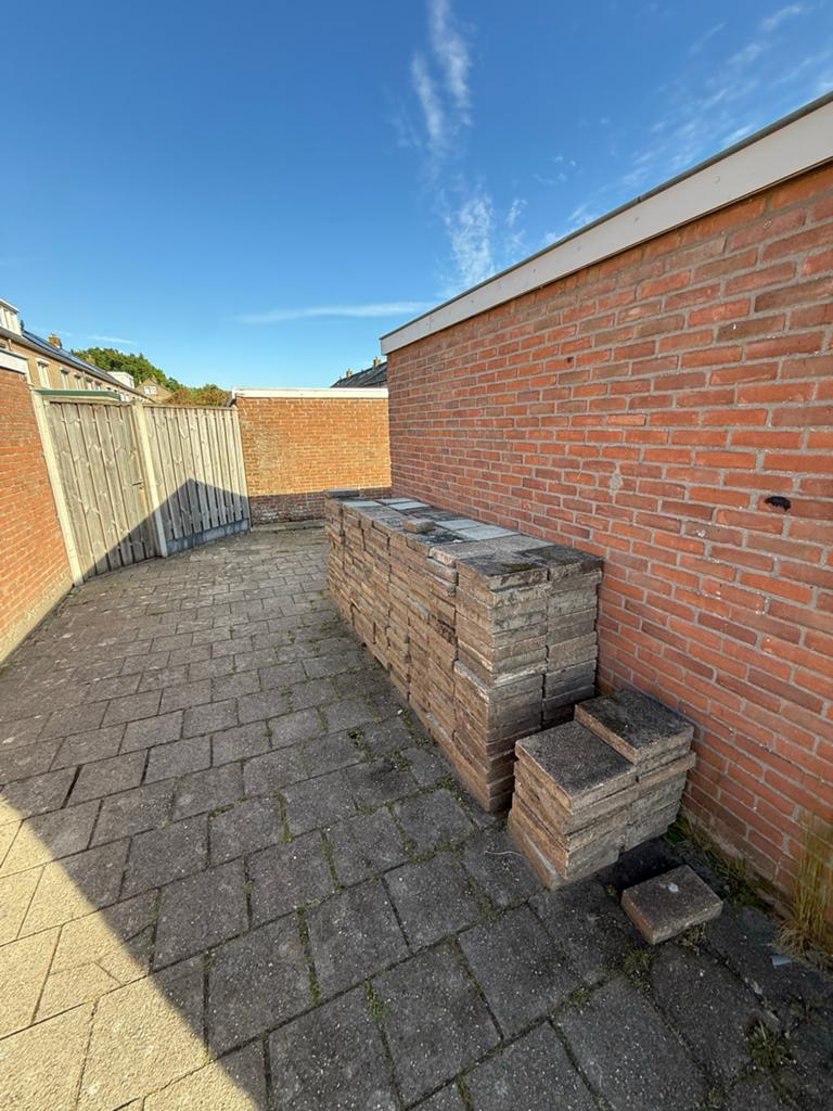 Gratis ophalen (60+m2 Gebruikte beige terrastegels ), Klinkers, Ophalen of Verzenden, Zo goed als nieuw, 10 m² of meer