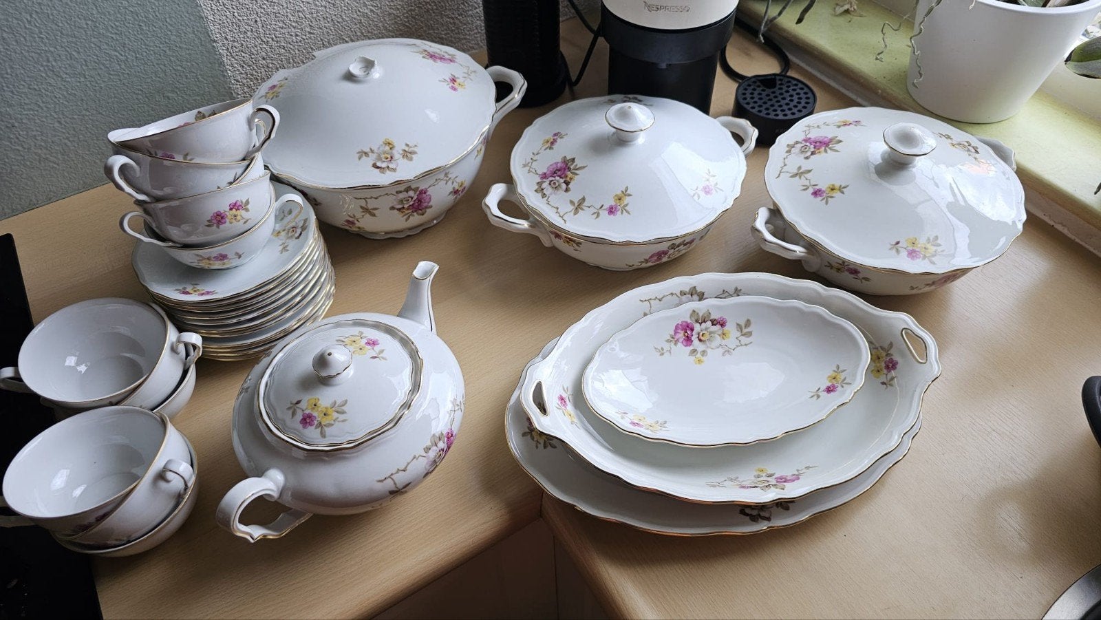 Vintage ELAG Czecho-Slovakia Porseleinen Servies, Antiek en Kunst, Antiek | Servies compleet, Ophalen