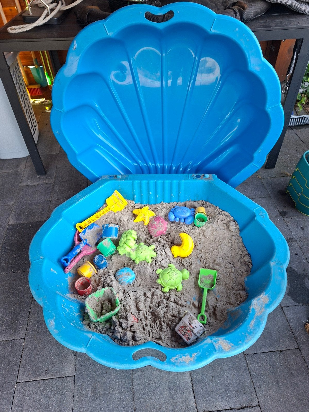 Zandbak schelp met zandspeeltjes, Kinderen en Baby's, Ophalen, Gebruikt