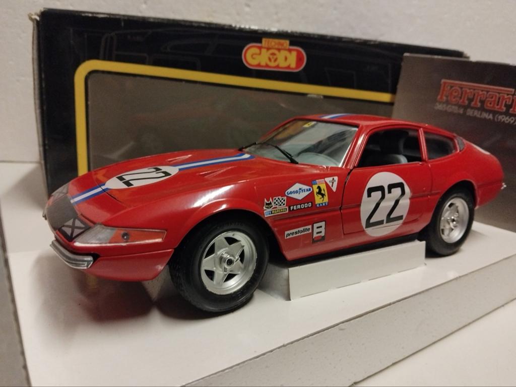 Ferrari 365 GTB /4 Daytona #22 rood Giodi metal 1:18 KRD, Ophalen of Verzenden, Zo goed als nieuw, Overige merken