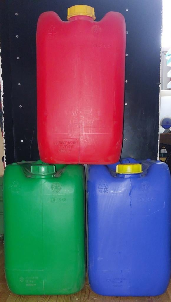 25L Jerrycans, Minder dan 75 liter, Ophalen, Zo goed als nieuw, Kunststof