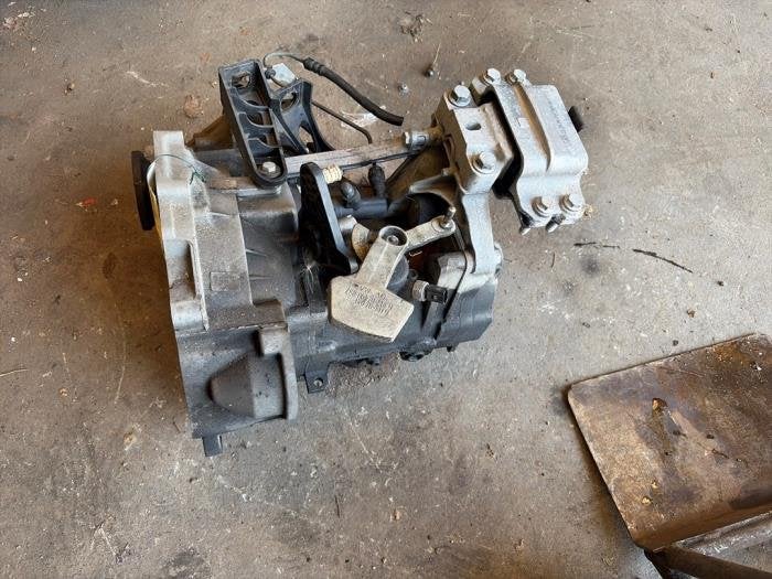 Versnellingsbak van een Volkswagen Golf, Gebruikt, -, Volkswagen, -