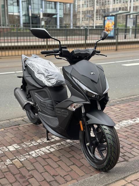Kymco New Super 8 R 2026 E5+ 2026 ( kymco ), Nieuw, 50 cc, Kymco