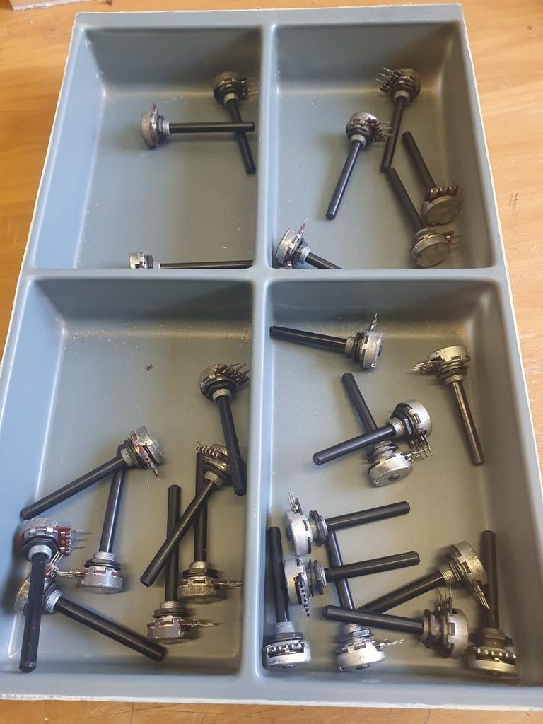 Partij Potentiometers - Diverse Types en Maten, Ophalen of Verzenden, Nieuw