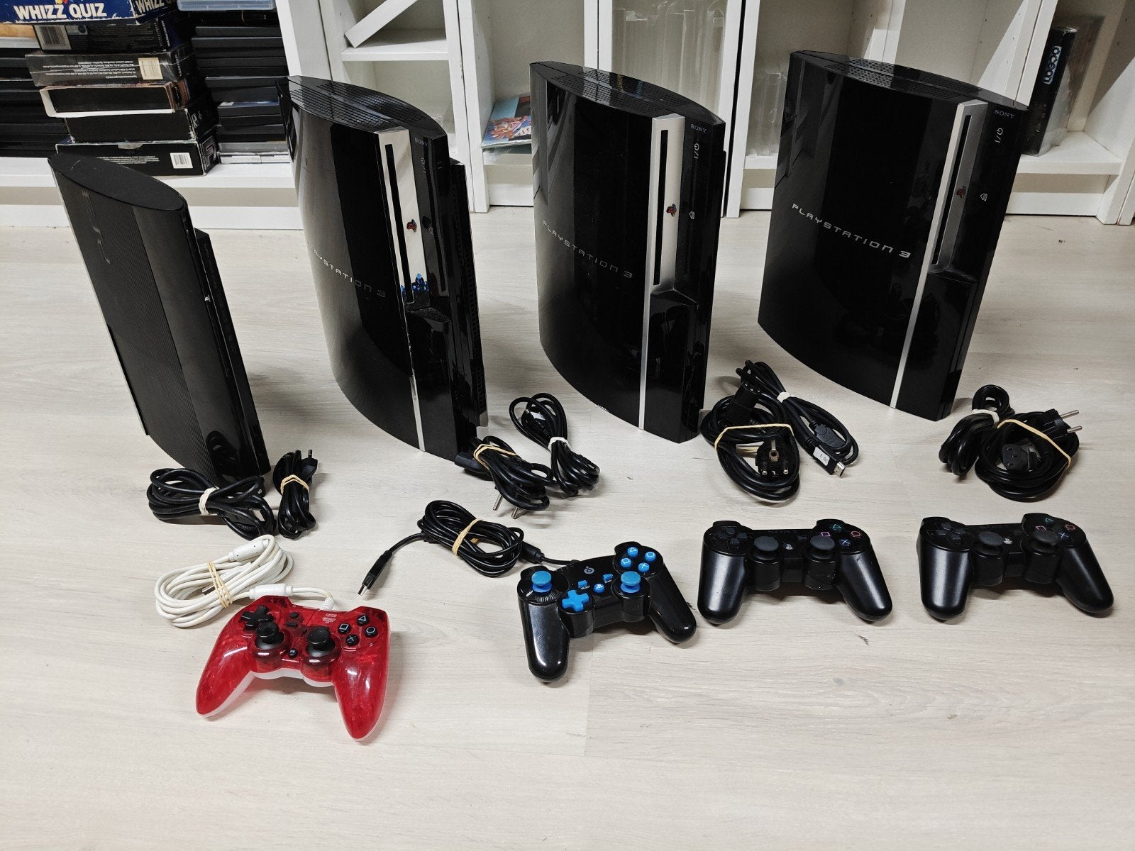 PS3 set console + controller Phat en Superslim, Spelcomputers en Games, Gebruikt, 1-7-1 Konan, Minato-ku, Tokyo 108-0075, Japan