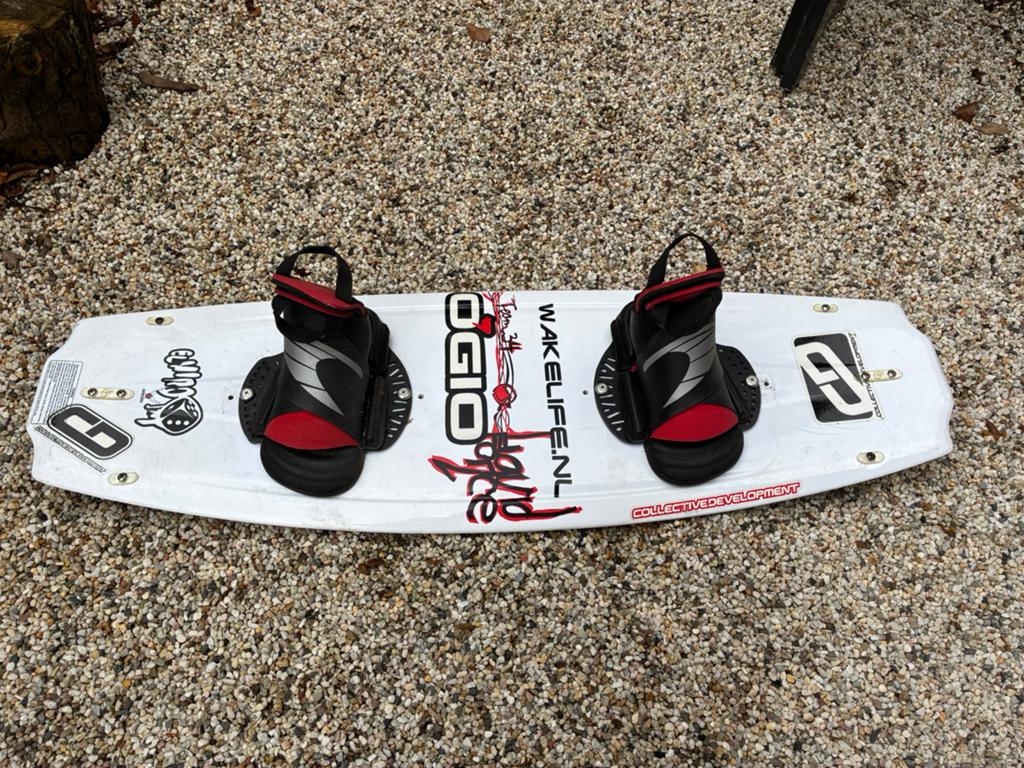 Team 134 Wakeboard Collective development, Ophalen, Zo goed als nieuw, Board en Schoenen