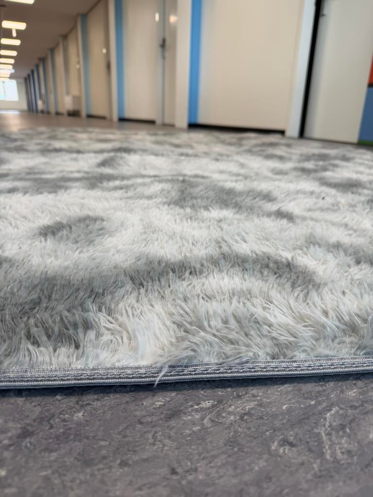 Lichte vloerkleed, Ophalen, Zo goed als nieuw, Rechthoekig, 200 cm of meer