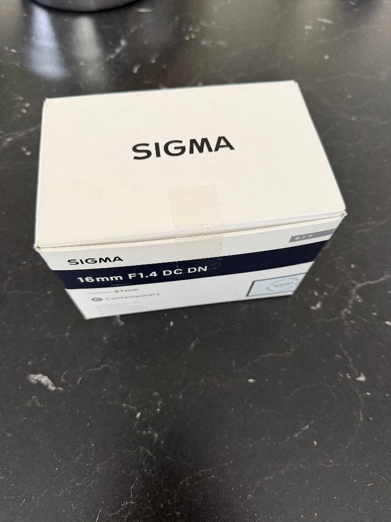 Sigma 16mm f/1.4 DC DN (Sony E-mount), Sony E-mount, Sigma, Zo goed als nieuw, Handmatige focus