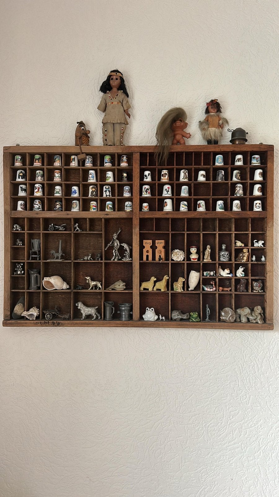 Houten letterbak met diverse verzamelobjecten, Ophalen, Gebruikt