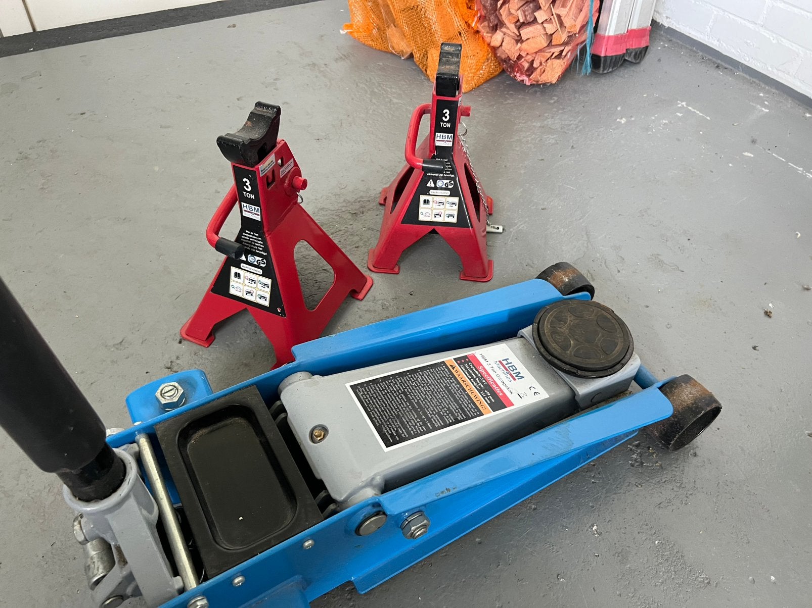 Autokrik 3 ton met asondersteuners 3 ton, Ophalen, Zo goed als nieuw, Hydraulisch, Garagekrik