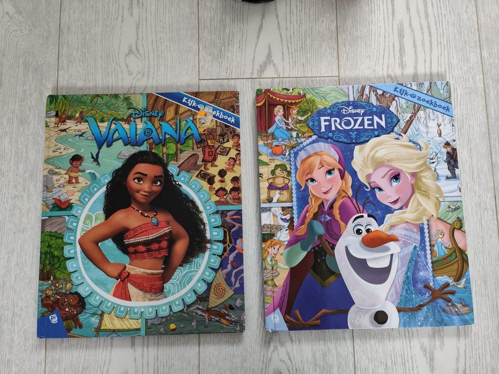 Disney kijk- en zoekboeken Vaiana en Frozen, Boeken, Ophalen, Zo goed als nieuw, Disney, 3 tot 4 jaar
