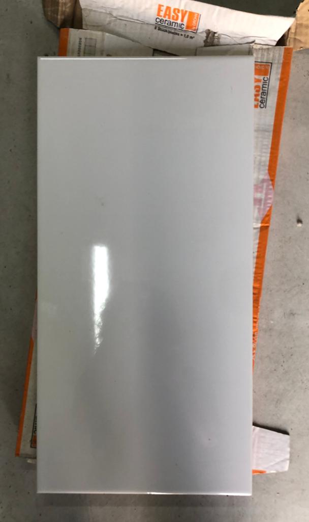 Wandtegels wit, nieuw, Doe-het-zelf en Verbouw, Tegels, Nieuw, Ophalen of Verzenden, Minder dan 5 m², 20 tot 40 cm