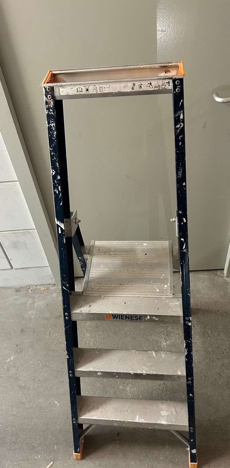 Wienese trap, Ophalen, Zo goed als nieuw, Minder dan 2 meter