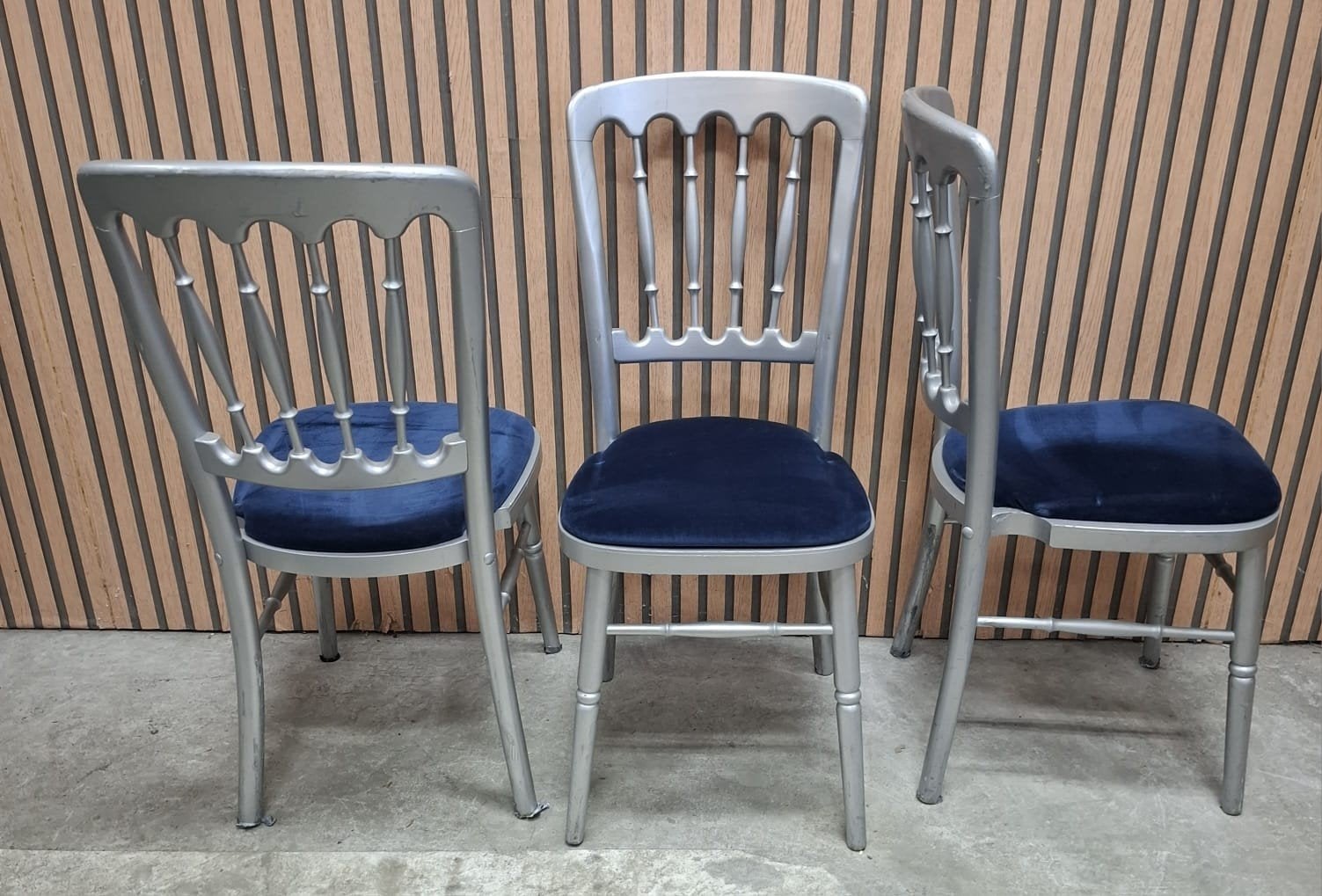 46 x Chiavari stoelen horeca bruiloft cafe bistro kantine, Ophalen of Verzenden, Zo goed als nieuw, Blauw, Vijf, Zes of meer stoelen