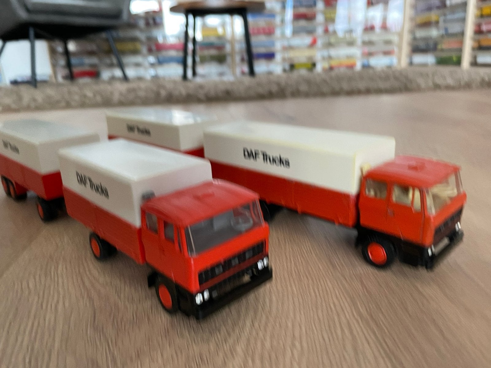 2x Lion Car DAF 2800  1e type., Hobby en Vrije tijd, Ophalen of Verzenden, Zo goed als nieuw, Bus of Vrachtwagen, Lion Toys