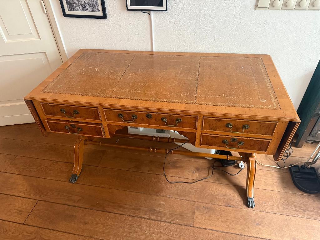 Reproduction English Regency-style writing desk, Huis en Inrichting, Bureaus, Gebruikt, Overige typen, Overige merken, Vintage