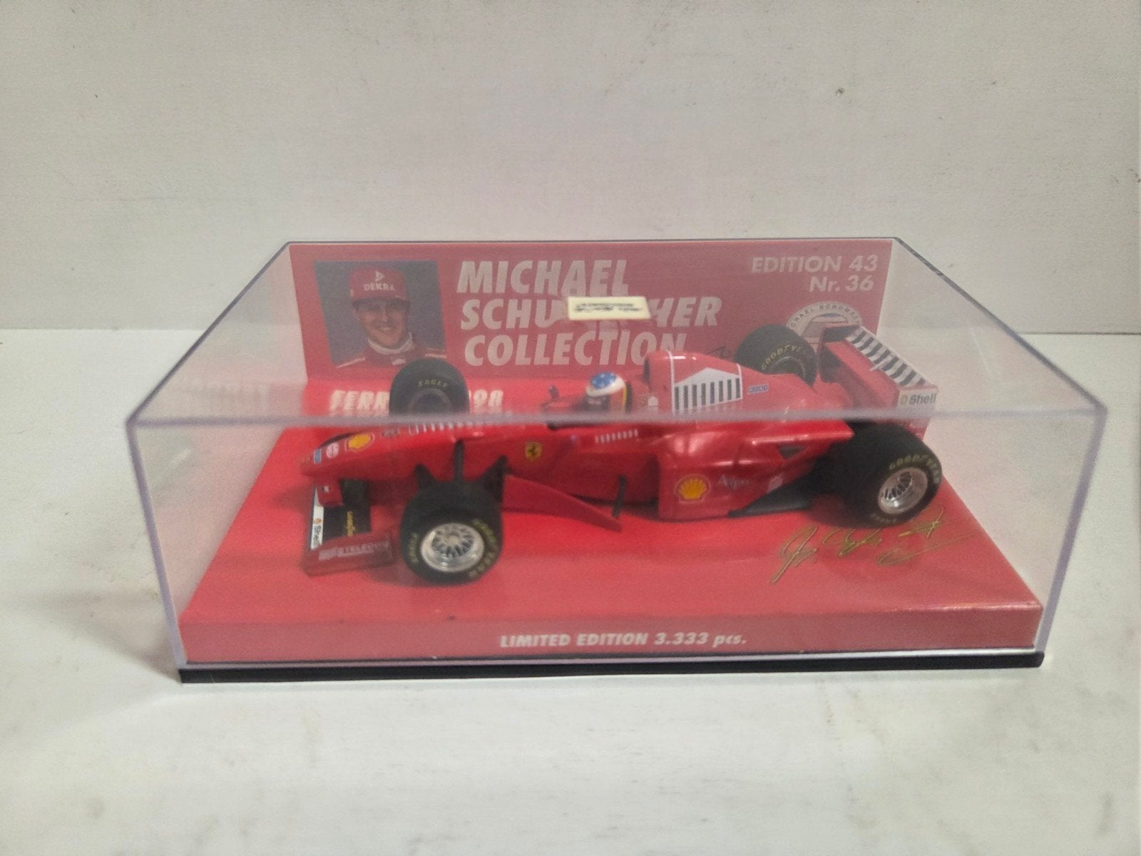 Minichamps F1 Ferrari 1998 Launch Version Schumacher, Auto, ., Ophalen of Verzenden, Zo goed als nieuw