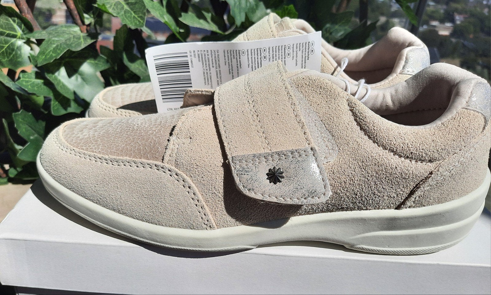 Senioren schoenen/ Dames schoenen, Kleding | Dames, Ophalen of Verzenden, Nieuw, Zwart, Sneakers of Gympen
