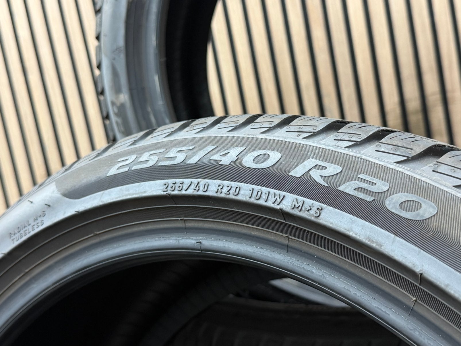 ZGAN! 4X 255/40/20 Pirelli Sottozero3 AO 3625 Winterbanden, Auto-onderdelen, Banden en Velgen, Ophalen, 255 mm, ., Winterbanden