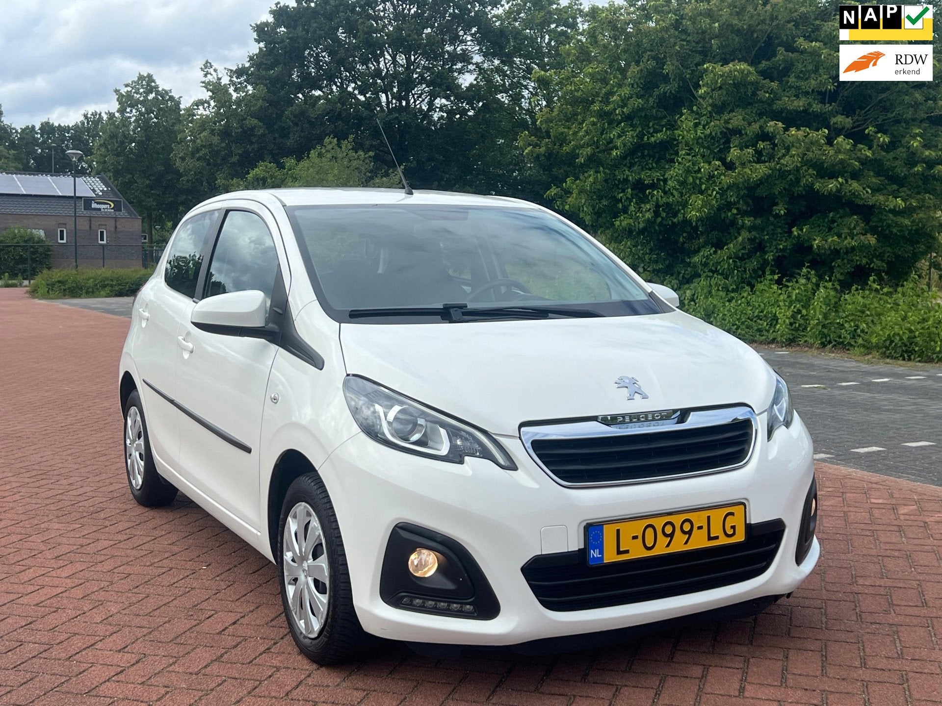Peugeot 108 1.0 e-VTi Active BJ2021 CAR PLAY CAM KM 94 NAP !, Voorwielaandrijving, Gebruikt, Euro 6, 4 stoelen