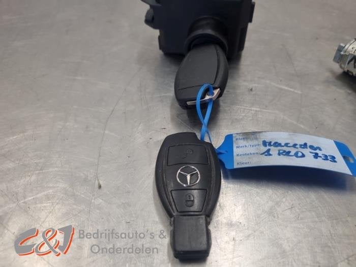 Elektronisch kontaktslot van een Mercedes Vito, Gebruikt, -, Ophalen of Verzenden, -