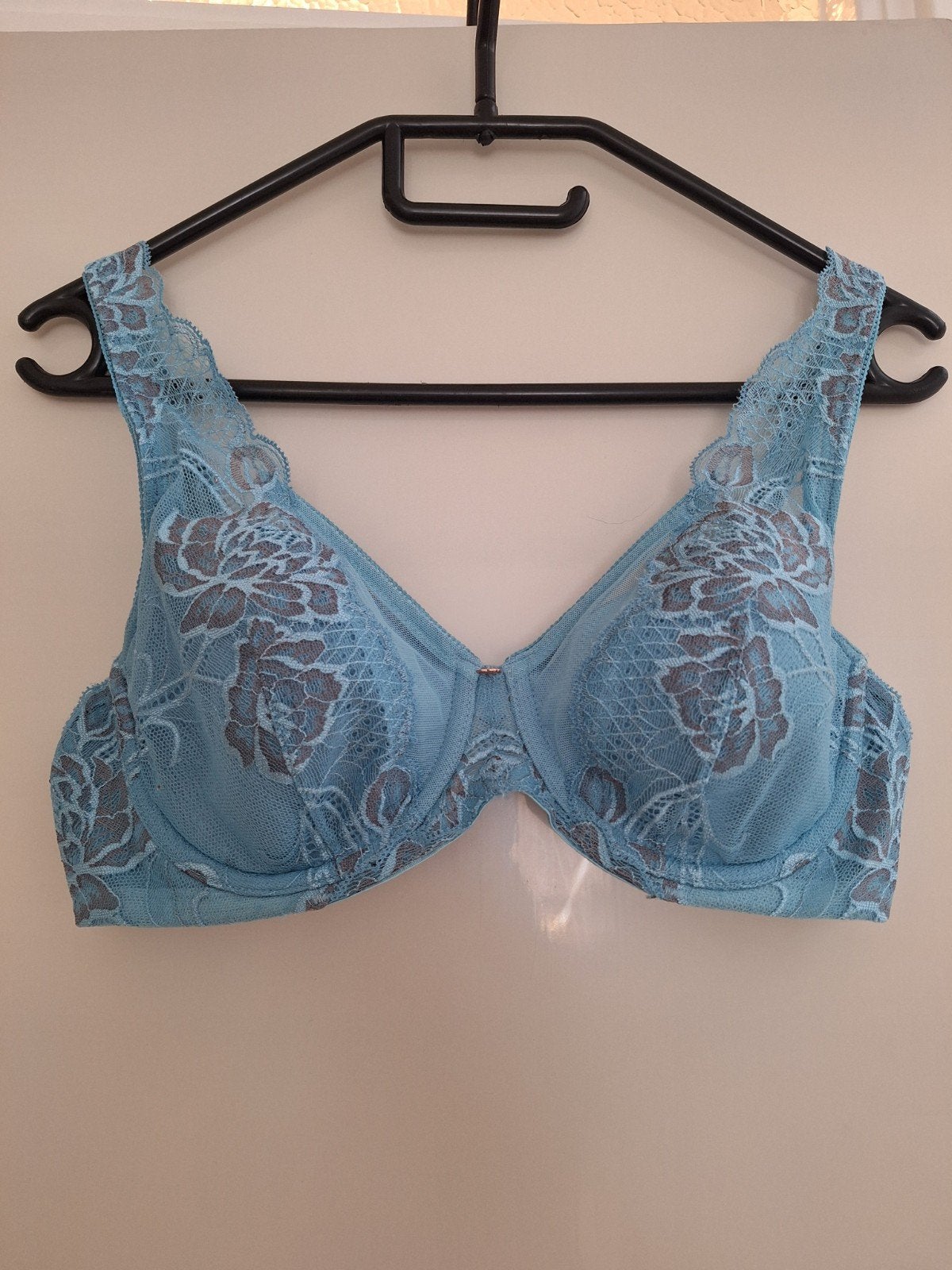 Triumph Florale, luxe kanten beugel bh 80 C licht padded, Ophalen of Verzenden