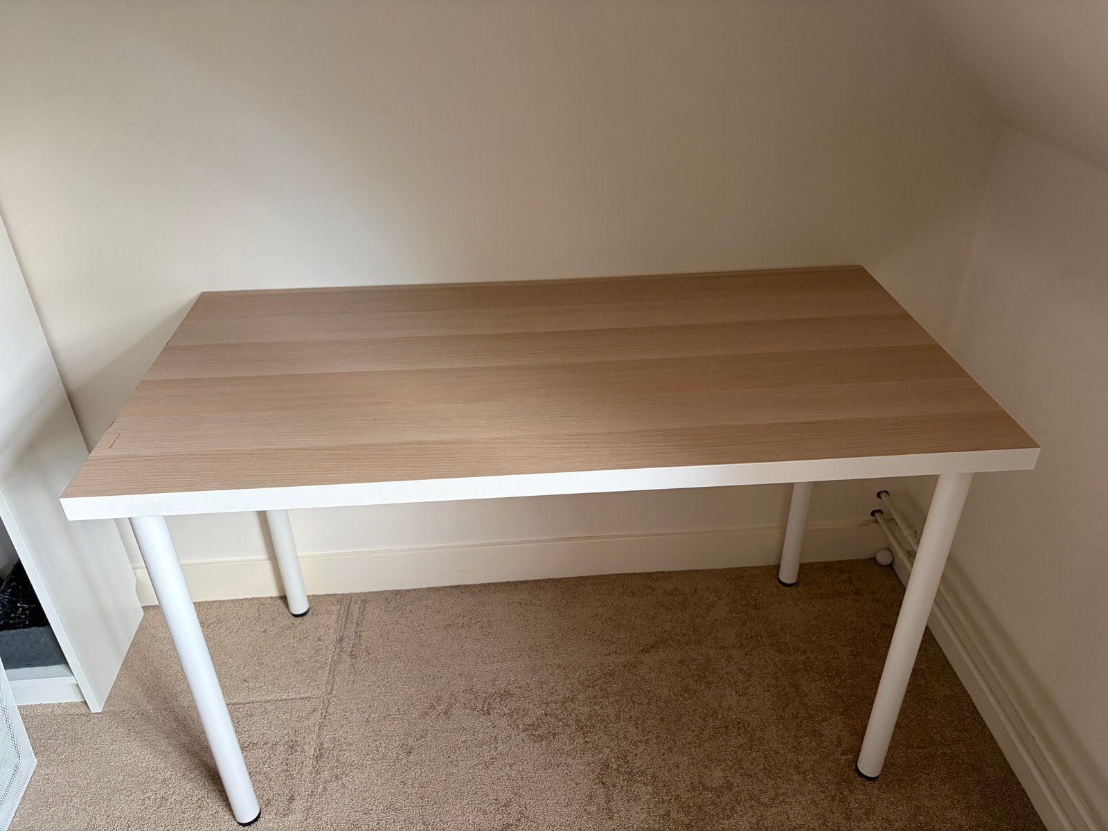 Ikea bureautje, Huis en Inrichting, Bureaus, Ophalen, Gebruikt