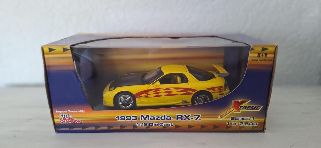 Mazda RX7 1:18 ERTL, Hobby en Vrije tijd, Modelauto's | 1:18, Ophalen of Verzenden, ERTL