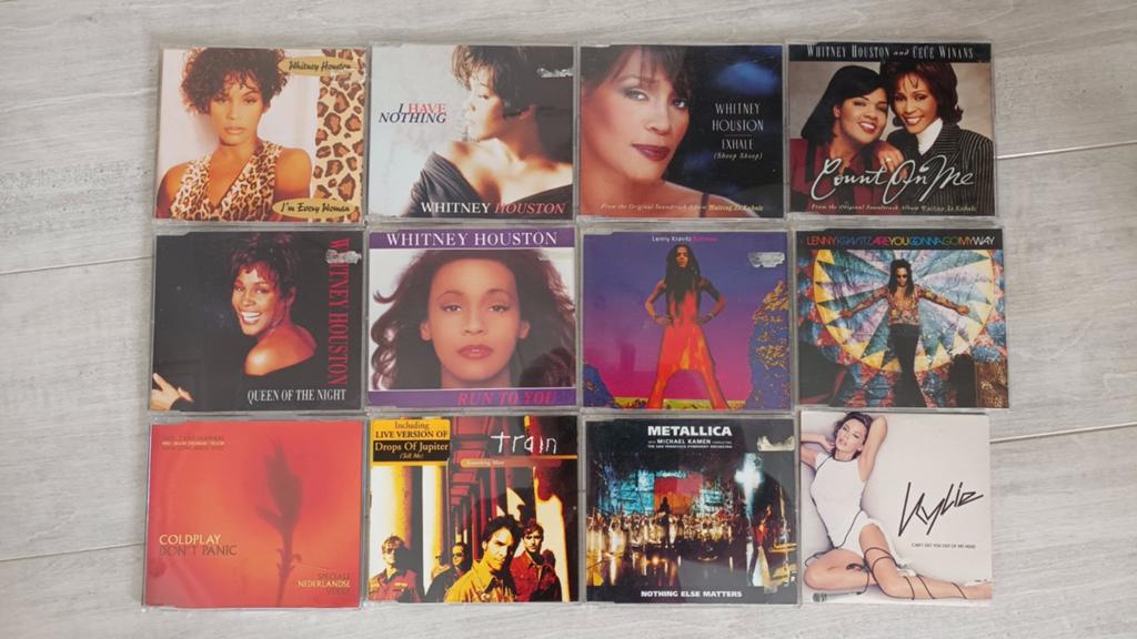 39 cd-singles o.a. Oasis Whitney Houston  Kravitz, Cd's en Dvd's, Cd Singles, Zo goed als nieuw, Pop, Ophalen of Verzenden