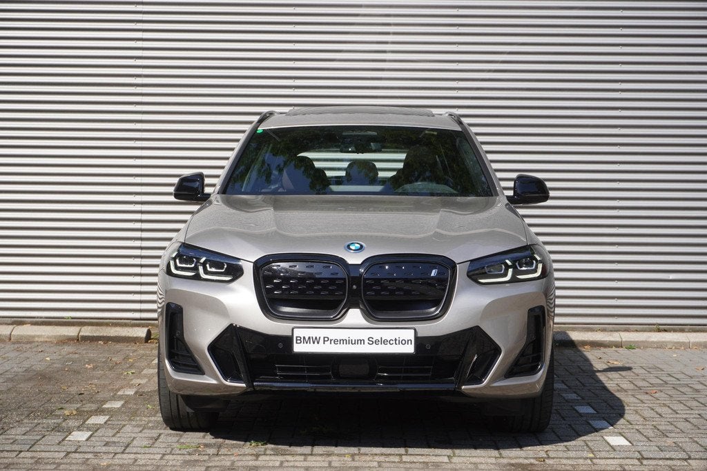 BMW iX3 | High Executive | 20 inch LM aerodynamisch (Styling, Auto's, BMW, Automaat, Achterwielaandrijving, Gebruikt, Automatische klimaatregeling