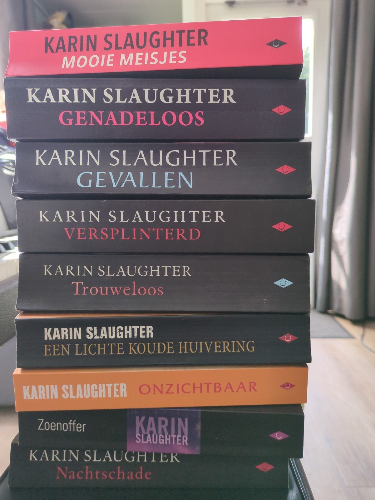 Karin Slaughter Boekenpakket - 9 Thrillers, Ophalen of Verzenden, Gelezen, Karin Slaughter, Wereld overig
