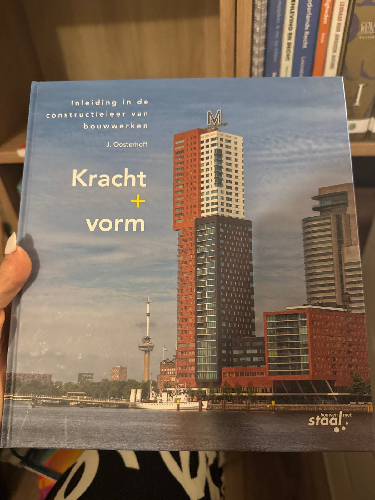 Kracht + vorm: Inleiding in de constructieleer van bouwwerke, Ophalen of Verzenden, Beta, Zo goed als nieuw, HBO
