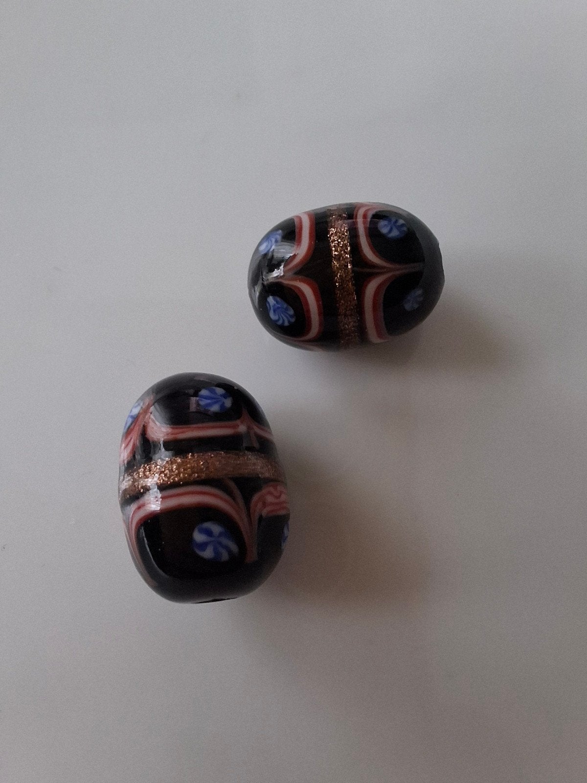 2 stuks lampwork glaskralen zwart goud blauw kralen, Kraal, -, -, Nieuw