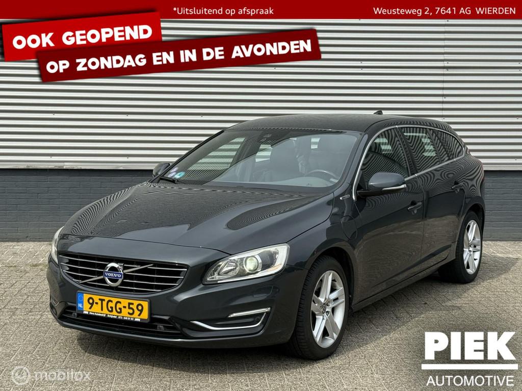 Volvo V60 2.4 D6 AWD Plug-In Hybrid Summum, Auto's, Volvo, Automaat, Leder, Vierwielaandrijving, Verwarming stoelen achter