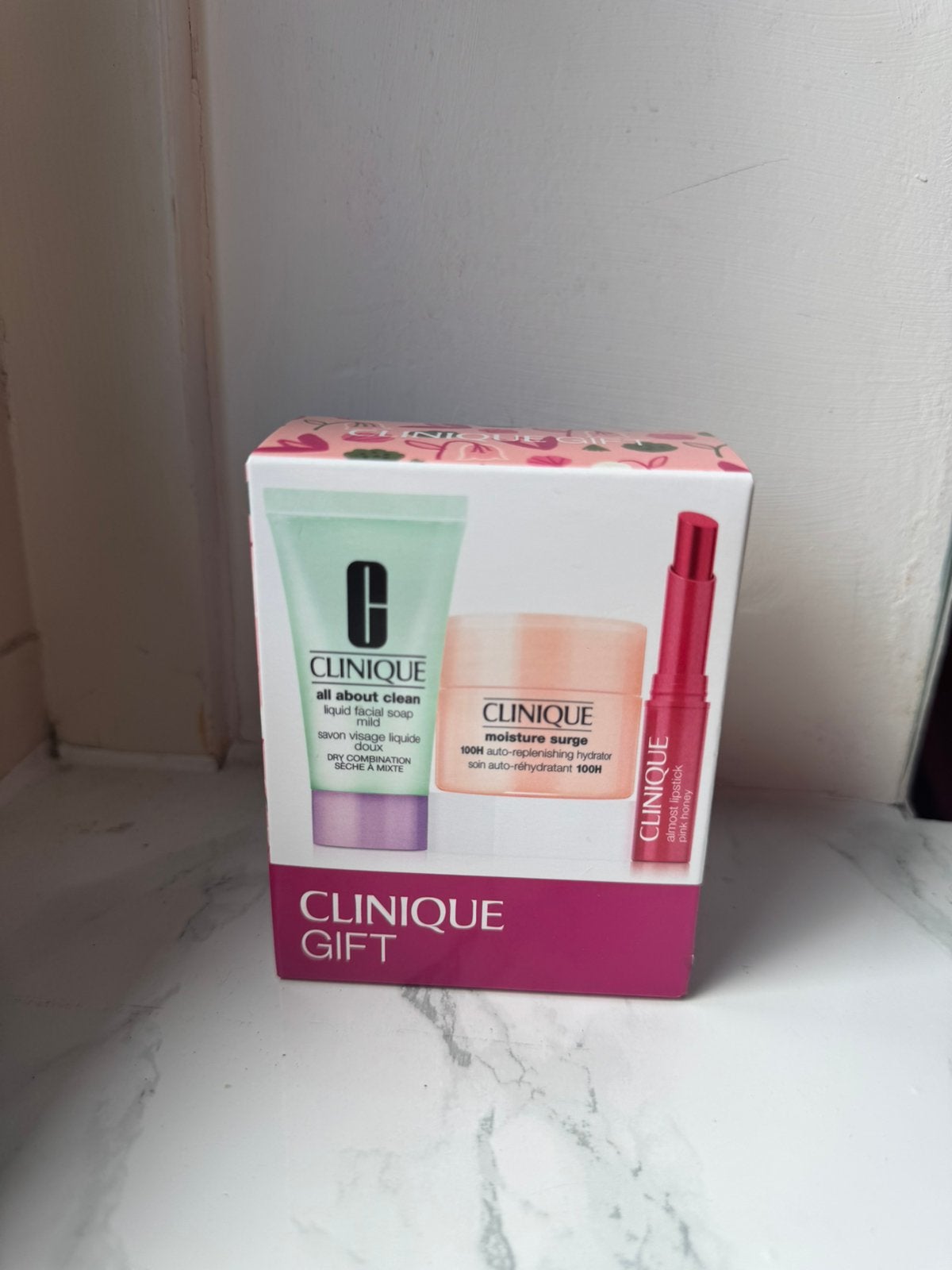 Clinique Giftset - Nieuw in doos, Ophalen of Verzenden, Nieuw, Ogen, Reiniging