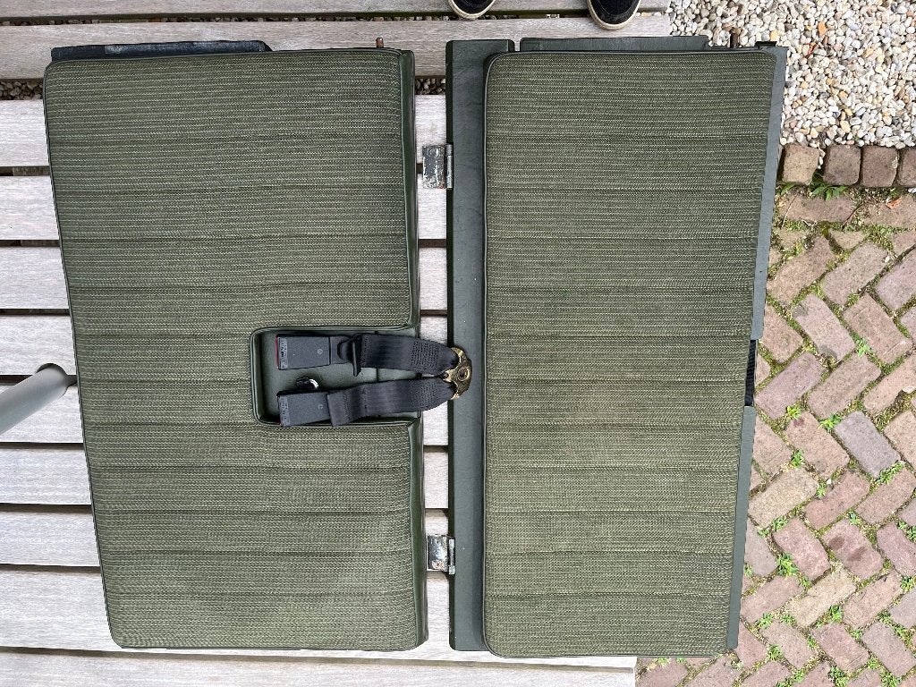 Mercedes W123 / Derde zitrij / Olijfgroen 056 / Bankje, Ophalen of Verzenden, Gebruikt, Mercedes-Benz