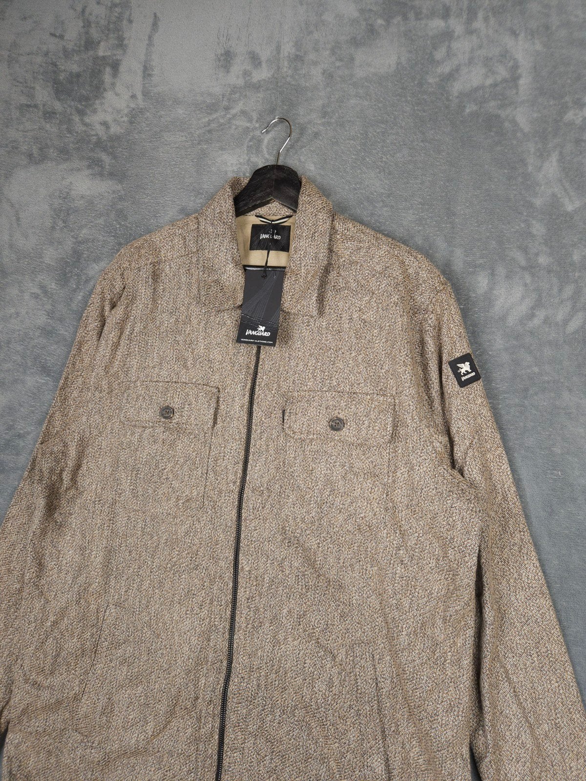 Vanguard Overshirt Vest XL Beige Rits jas

Staat: Goed, geen, Verzenden, ., Beige, Maat 56/58 (XL)