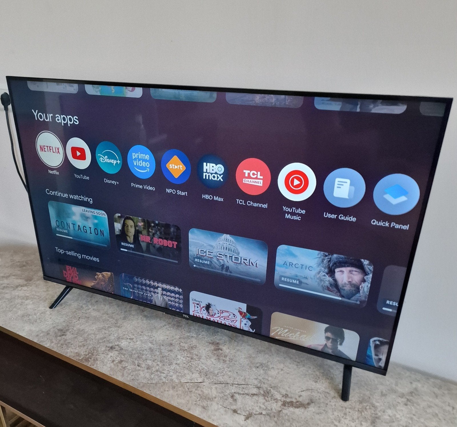 TCL Smart TV - zo goed als nieuw - 43 inch, QLED, 50 Hz, Zo goed als nieuw, 100 cm of meer