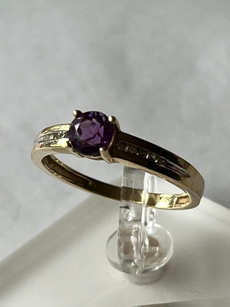 Gouden ring met Amethist en Diamant - 14K - Maat 18, Sieraden, Tassen en Uiterlijk, Ringen, 18 tot 19, Verzenden, Zo goed als nieuw