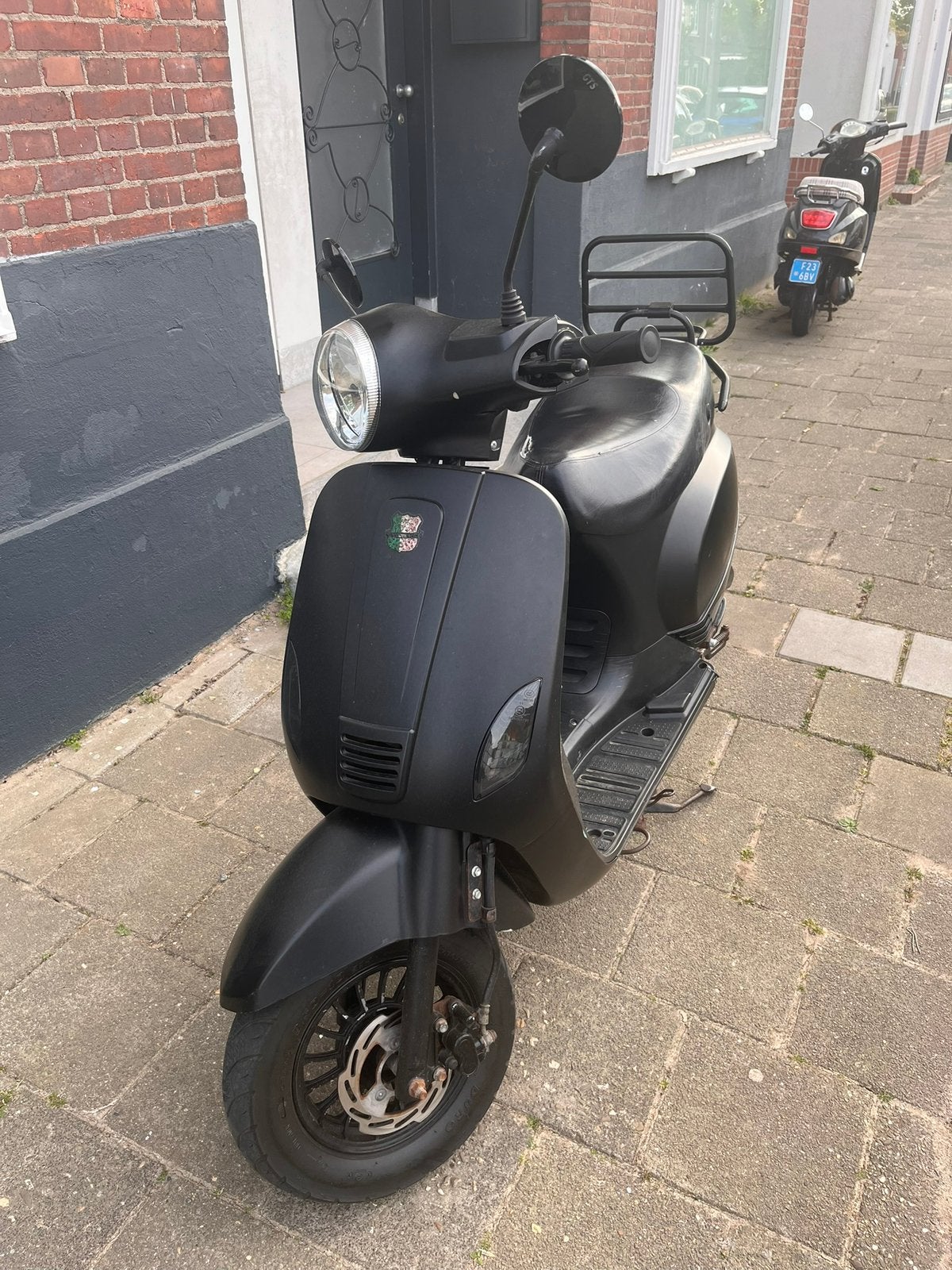 GTS Toscana, Fietsen en Brommers, Ophalen, Zo goed als nieuw, Benzine, Overige merken