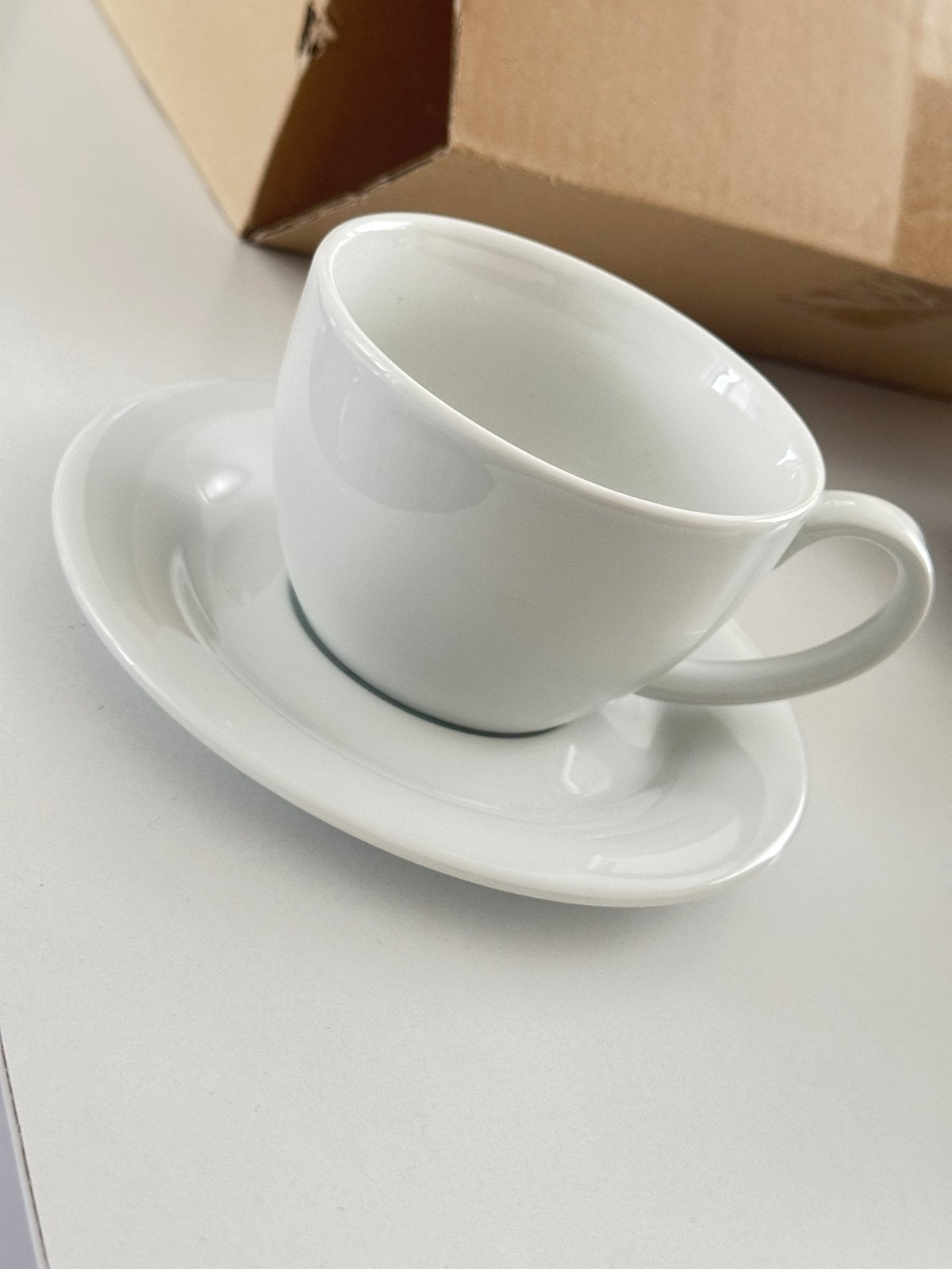 Thun Porseleinen Kop en Schotel Wit 350ml of set van 6, Overige merken, Nieuw, Ophalen of Verzenden, Overige stijlen